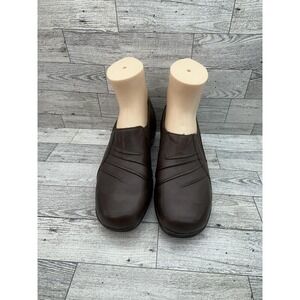 Thom McAn Shoes Womens Size 7M Brown Slip On‎ Leather Comfort Low Heel Casual